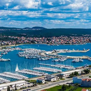 Svitlana Apartment Sukošan