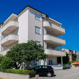 Neva Apartman Split